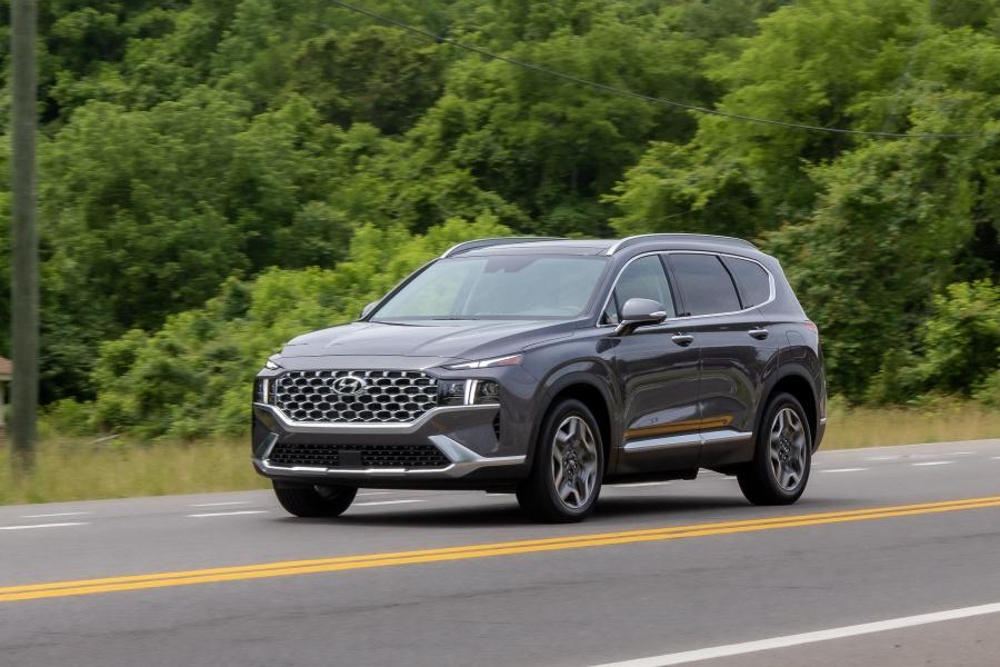 10 Best Features of the 2022 Hyundai Santa Fe Plug-In Hybrid