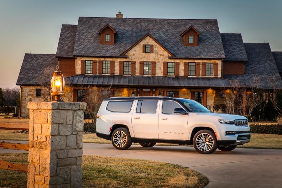 10 Best Features of the 2023 Jeep Grand Wagoneer L 